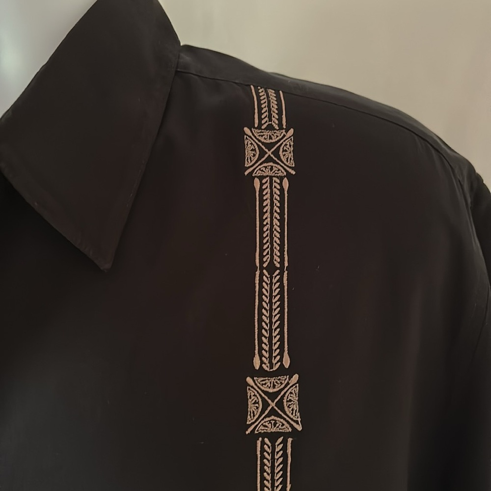 Axis LA Men's Size XL  Black Gold 100% Silk Short Sleeve Embroidered Shirt - Picture 4 of 9